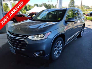 2018 Chevrolet Traverse Premier 1GNEVJKW5JJ185986 2018 Chevrolet Traverse Premier