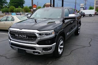 2019 Ram Pickup 1500 Limited 1C6SRFHT1KN600586 2019 Ram Pickup 1500 Limited