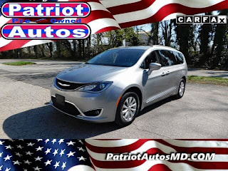2017 Chrysler Pacifica 2C4RC1BG4HR821215 2017 Chrysler Pacifica