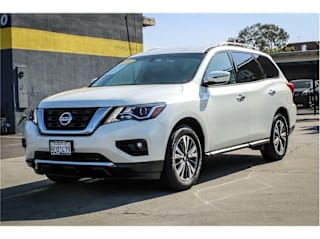 2018 Nissan Pathfinder S 5N1DR2MN1JC610123 2018 Nissan Pathfinder S