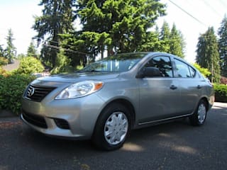 2013 Nissan Versa 1.6 S Plus 3N1CN7AP7DL850870 2013 Nissan Versa 1.6 S Plus