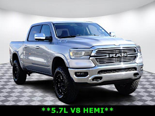 2020 Ram Pickup 1500 1C6SRFJT2LN282215 2020 Ram Pickup 1500