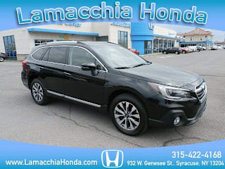 2018 Subaru Outback 3.6R Touring 4S4BSETC7J3218468 2018 Subaru Outback 3.6R Touring