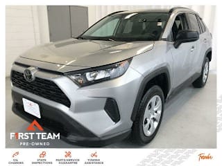 2019 Toyota RAV4 LE 2T3H1RFV4KC025670 2019 Toyota RAV4 LE