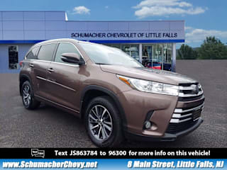 2018 Toyota Highlander SE 5TDJZRFH8JS863784 2018 Toyota Highlander SE