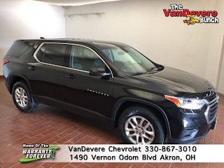2018 Chevrolet Traverse LS 1GNEVFKWXJJ139129 2018 Chevrolet Traverse LS