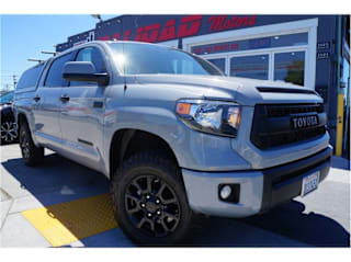 2017 Toyota Tundra SR5 5TFDY5F10HX617893 2017 Toyota Tundra SR5