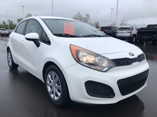 2013 Kia Rio 5-Door LX KNADM5A31D6164627 2013 Kia Rio 5-Door LX