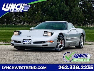2003 Chevrolet Corvette Base 1G1YY22G935111311 2003 Chevrolet Corvette Base