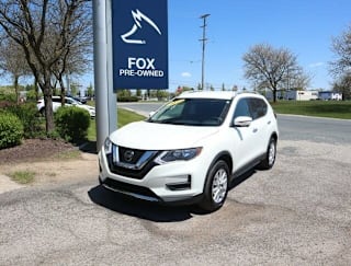 2018 Nissan Rogue SV KNMAT2MV8JP560001 2018 Nissan Rogue SV