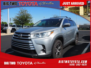 2019 Toyota Highlander LE 5TDZZRFH7KS360297 2019 Toyota Highlander LE