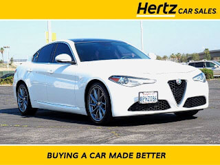 2017 Alfa Romeo Giulia ZARFAEBN1H7561331 2017 Alfa Romeo Giulia