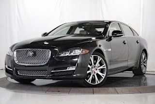 2017 Jaguar XJL Portfolio SAJWJ2GD6H8W10222 2017 Jaguar XJL Portfolio