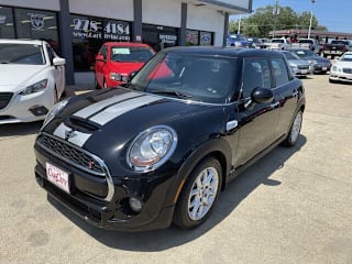 2017 MINI Hardtop 4 Door Cooper S WMWXU3C58H2D32070 2017 MINI Hardtop 4 Door Cooper S