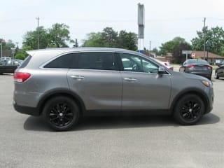 2018 Kia Sorento L 5XYPG4A30JG430696 2018 Kia Sorento L