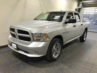 2017 Ram Pickup 1500 3C6RR7KT4HG735866 2017 Ram Pickup 1500