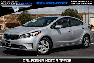 2017 Kia Forte 3KPFK4A72HE131408 2017 Kia Forte