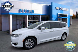 2017 Chrysler Pacifica Touring-L 2C4RC1BG7HR795404 2017 Chrysler Pacifica Touring-L