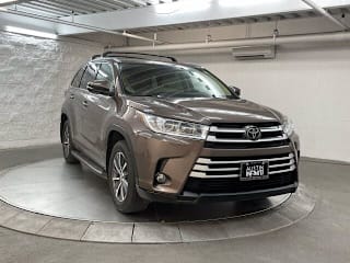 2017 Toyota Highlander XLE 5TDKZRFH9HS194746 2017 Toyota Highlander XLE