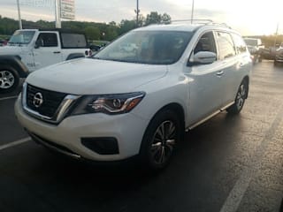 2018 Nissan Pathfinder S 5N1DR2MN9JC660977 2018 Nissan Pathfinder S