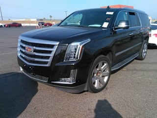 2018 Cadillac Escalade ESV Luxury 1GYS3HKJ8JR334059 2018 Cadillac Escalade ESV Luxury