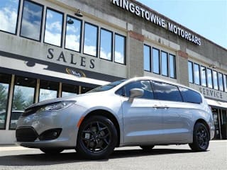 2018 Chrysler Pacifica Touring L 2C4RC1BG7JR260983 2018 Chrysler Pacifica Touring L