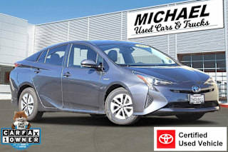 2017 Toyota Prius Four JTDKARFU8H3034010 2017 Toyota Prius Four