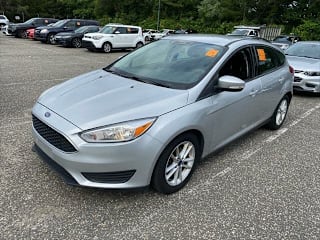 2017 Ford Focus SE 1FADP3K25HL200997 2017 Ford Focus SE