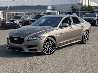 2017 Jaguar XF 35t R-Sport SAJBF4BV5HCY47504 2017 Jaguar XF 35t R-Sport