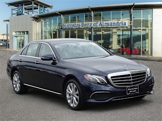 2018 Mercedes-Benz E-Class WDDZF4KB5JA387061 2018 Mercedes-Benz E-Class