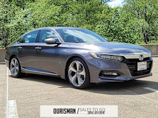 2018 Honda Accord Touring 1HGCV1F96JA168572 2018 Honda Accord Touring