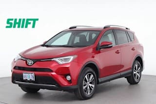 2017 Toyota RAV4 XLE 2T3RFREV9HW660639 2017 Toyota RAV4 XLE