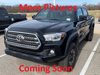 2017 Toyota Tacoma 5TFCZ5AN4HX117741 2017 Toyota Tacoma