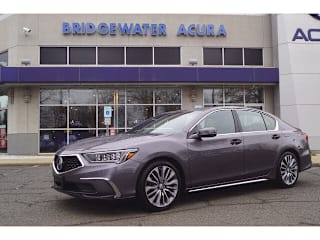 2018 Acura RLX w/Tech JH4KC1F52JC000198 2018 Acura RLX w/Tech