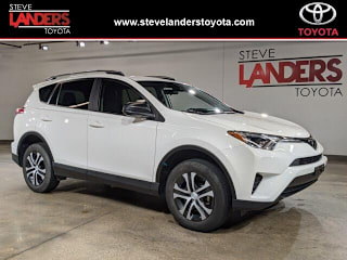 2018 Toyota RAV4 LE JTMZFREV2JJ182651 2018 Toyota RAV4 LE
