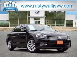 2018 Volkswagen Passat 1VWBA7A33JC021705 2018 Volkswagen Passat