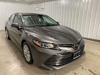 2018 Toyota Camry LE 4T1B11HK6JU087989 2018 Toyota Camry LE