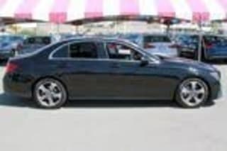 2019 Mercedes-Benz E-Class E 300 WDDZF4JB6KA565157 2019 Mercedes-Benz E-Class E 300