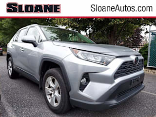 2019 Toyota RAV4 XLE JTMP1RFV6KJ007910 2019 Toyota RAV4 XLE