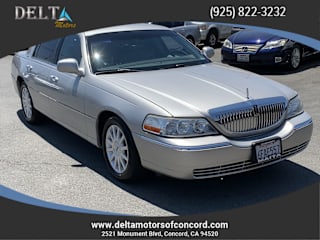 2007 Lincoln Town Car Signature 1LNHM81W27Y633910 2007 Lincoln Town Car Signature