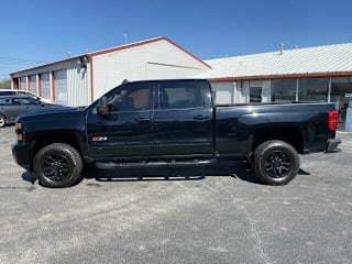 2017 Chevrolet Silverado 2500HD LTZ 1GC1KWEY7HF195832 2017 Chevrolet Silverado 2500HD LTZ