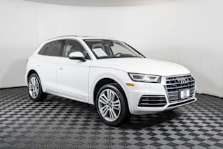 2018 Audi Q5 2.0T quattro Premium Plus WA1BNAFY1J2086982 2018 Audi Q5 2.0T quattro Premium Plus