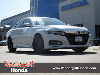 2018 Honda Accord Touring 1HGCV2F95JA016949 2018 Honda Accord Touring