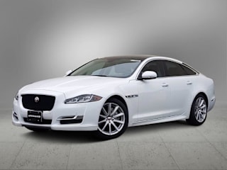 2017 Jaguar XJ R-Sport SAJWA1C75H8W11355 2017 Jaguar XJ R-Sport
