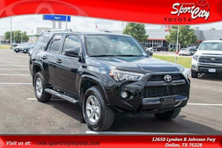 2019 Toyota 4Runner SR5 JTEBU5JR3K5646349 2019 Toyota 4Runner SR5