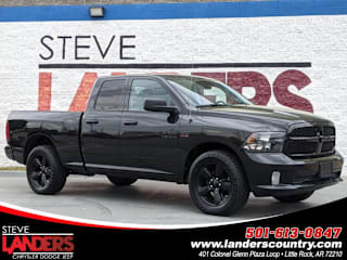2018 Ram Pickup 1500 1C6RR7FT5JS261676 2018 Ram Pickup 1500