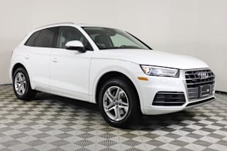 2018 Audi Q5 2.0T quattro Premium WA1ANAFY5J2038090 2018 Audi Q5 2.0T quattro Premium