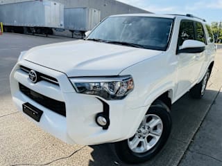 2020 Toyota 4Runner SR5 JTEBU5JR2L5749067 2020 Toyota 4Runner SR5