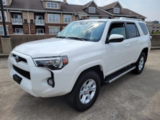 2017 Toyota 4Runner SR5 JTEBU5JR0H5418947 2017 Toyota 4Runner SR5