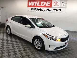 2017 Kia Forte 3KPFL4A74HE132427 2017 Kia Forte